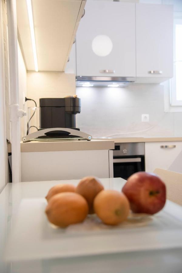 Konstantinos Stylish Brand New Apt In The Heart Of Athens Ngoại thất bức ảnh